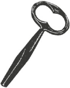 Ein antiker Metallschlüssel mit Aufziehmechanismus, ovalem Griff und konischem Schaft. Der Schlüssel ist schwarz und sieht leicht abgenutzt aus, was auf Alter und Gebrauch hinweist.