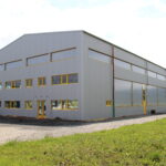 Neubau zweier Gewerbehallen.